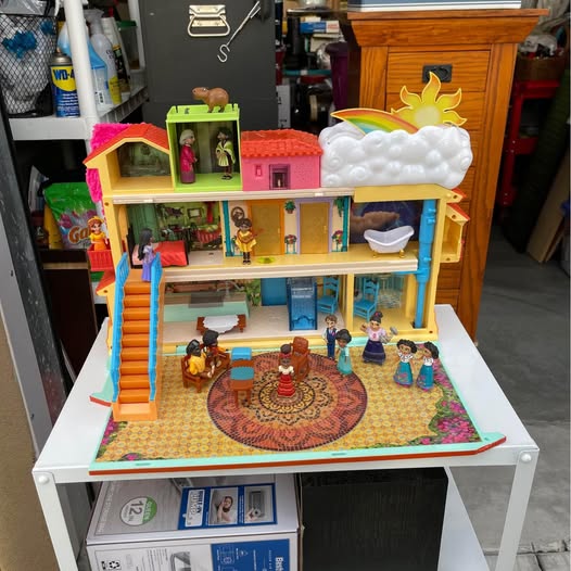 Disney Encanto Magical Casa Madrigal Playset OBO