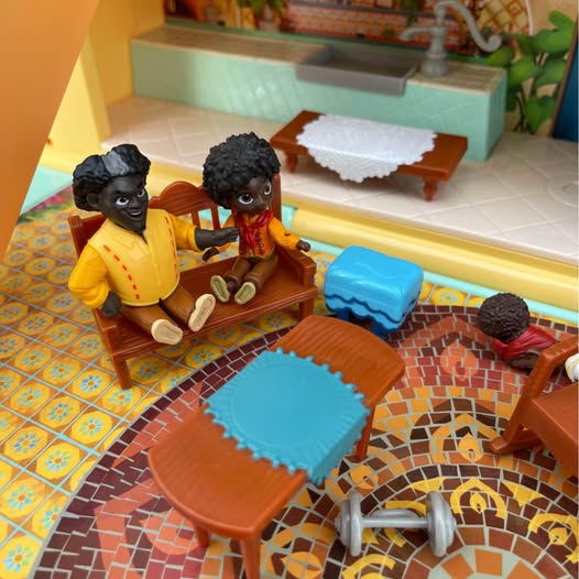 Disney Encanto Magical Casa Madrigal Playset OBO